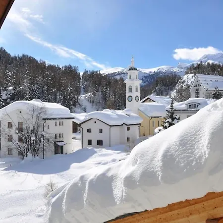 Chesa Sunasain V11 By Interhome